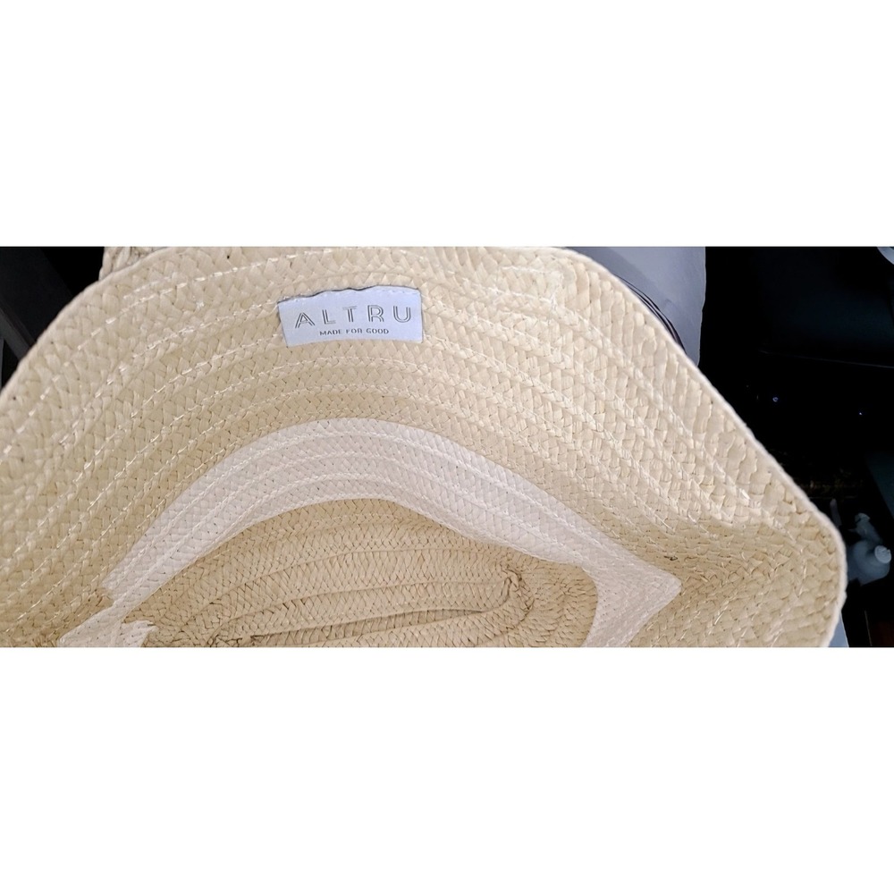 ALTRU Woven Straw Tote Bag/added Charm Tan & Beige~Excellent Pre-owned Condition - Picture 4 of 4